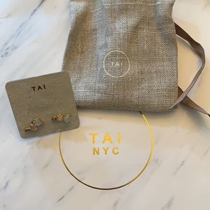 Tai earrings! Pink, gray and clear crystals 💕